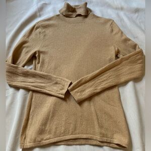 Black Label Saks Fifth Avenue 100% Cashmere Sweater Size L